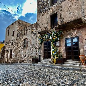 Hotel Mina Real